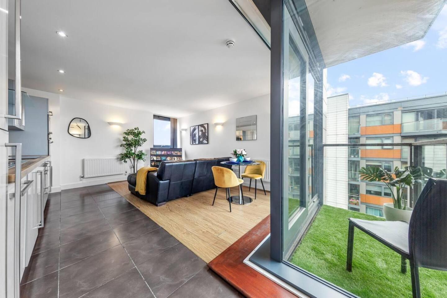 Lovely & Cosy 2 Beds London Skyline View Εξωτερικό φωτογραφία